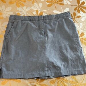 Izod Gray Golf Skirt /Skort